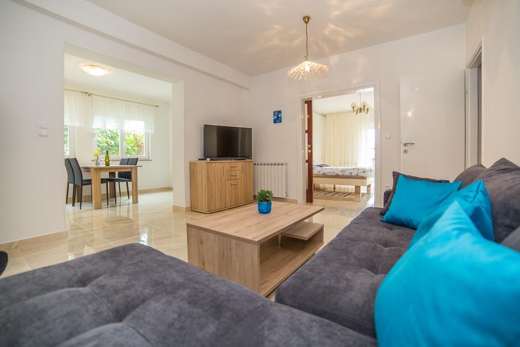 Juric Apartments-Rab Palit Eksteriør bilde